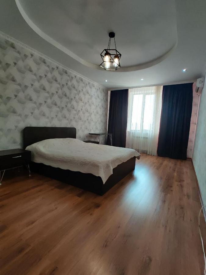 Комната В 4Х Комнатной Квартире Almaty Extérieur photo